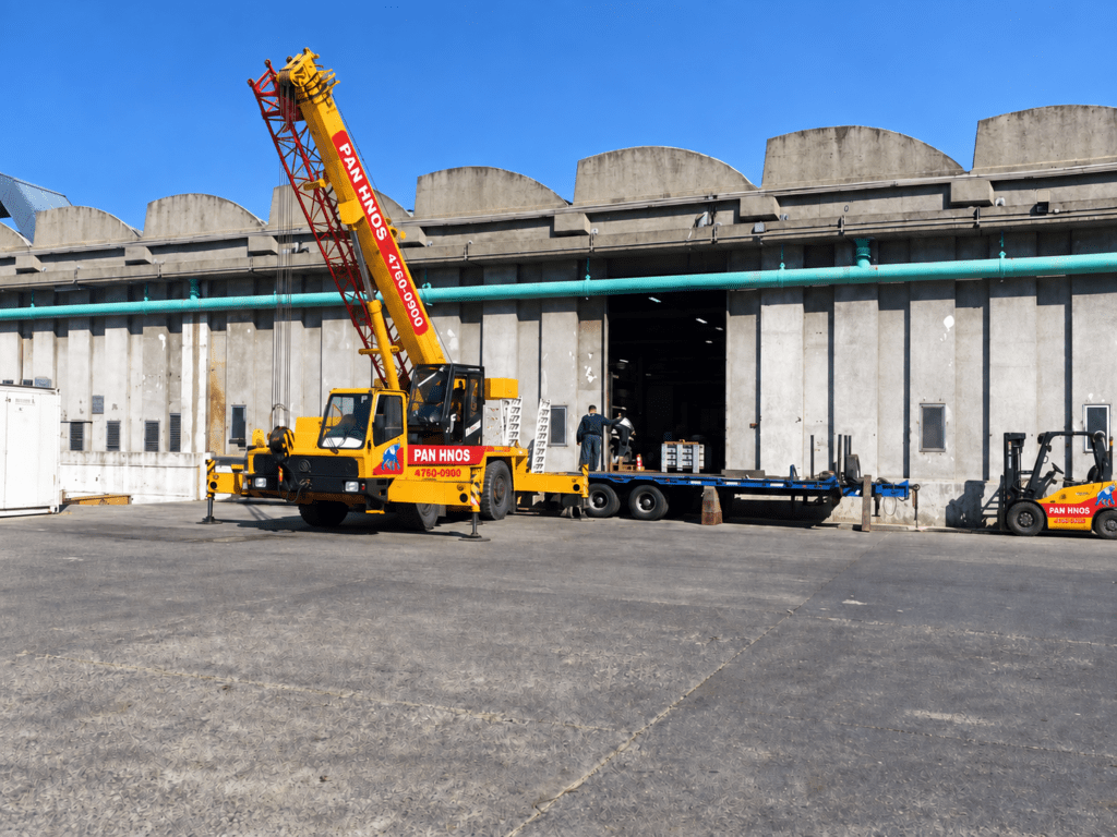 MOVIMIENTOGRUASAUTOELEVADORHIDROGRUA_TANQUEPANHNOS